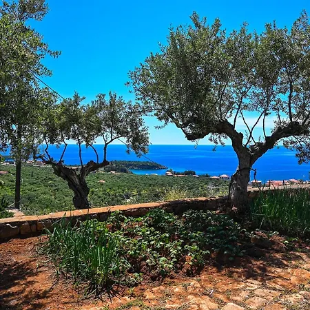 Athina's Stone House In Villa Kardhamili