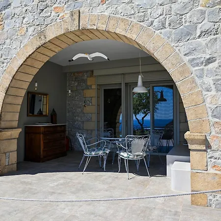 Athina's Stone House In Kardhamili