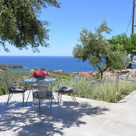 Athina's Stone House In Vila