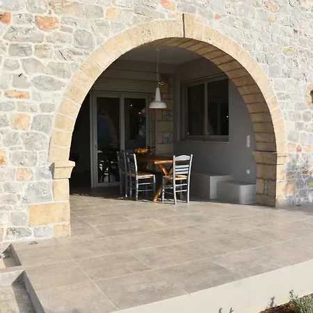 Athina's Stone House In Vila Kardamyli