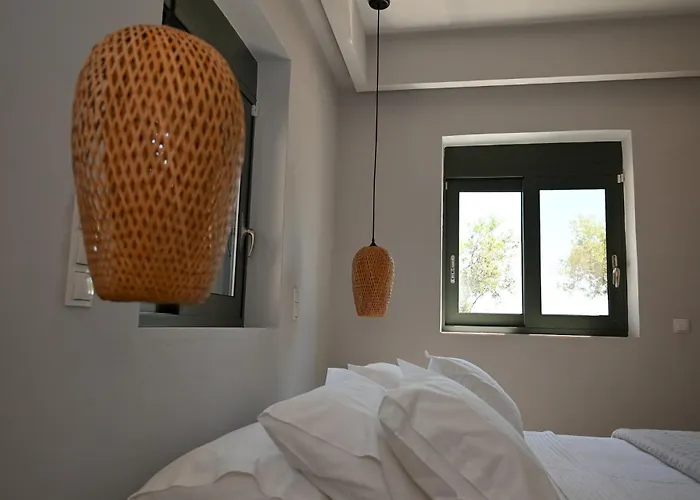 Athina's Stone House In Villa *