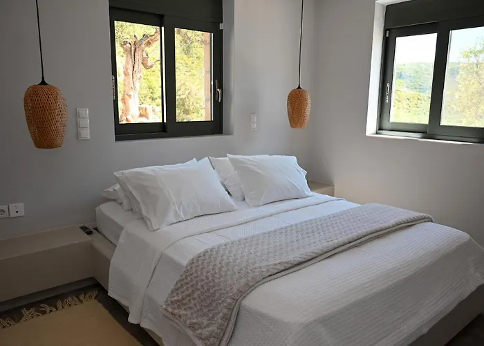 Villa Athina's Stone House In Kardamyli