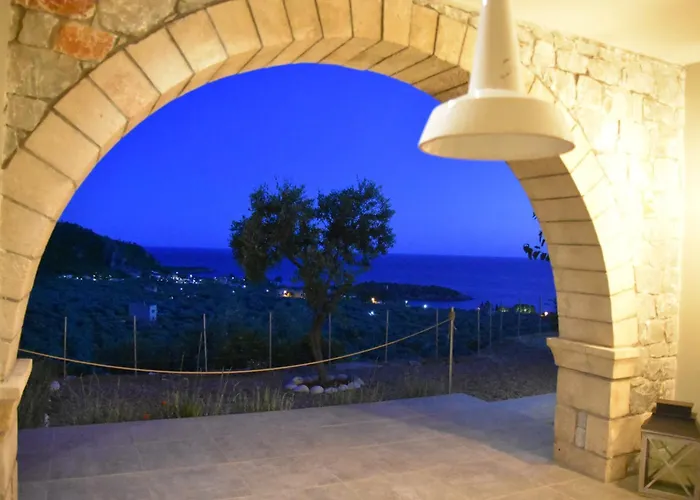 Athina's Stone House In Villa